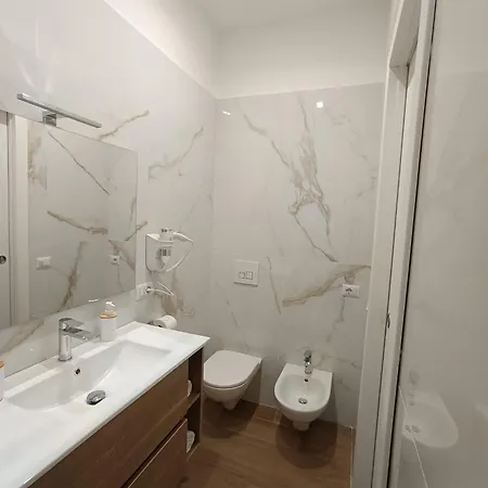 Dimora Crispi 70 Apartment Bari Exterior photo